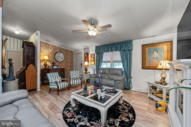 32 KESTREL ST, Kutztown, PA 19530