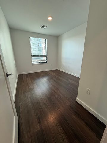466 River Street 623, Boston, MA 02126