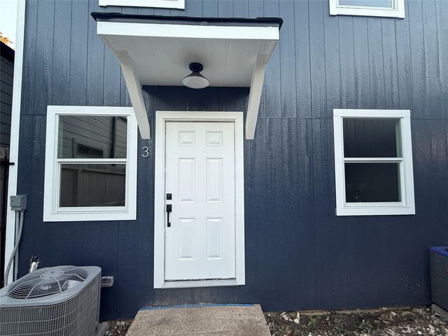 3268 Holman St 3, Houston, TX 77004