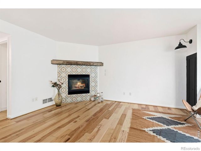 954 Monroe Avenue, Loveland, CO 80537
