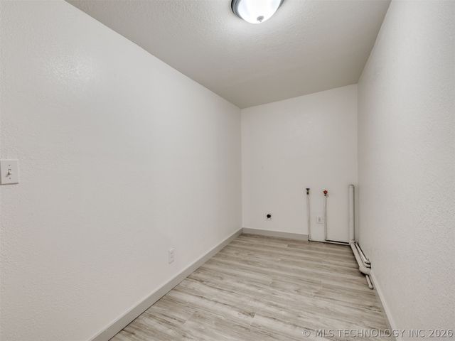 1300 N McKinley Avenue, Sand Springs, OK 74063