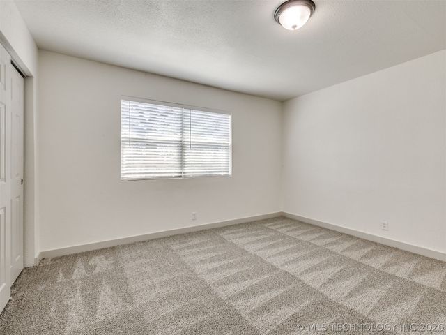 1300 N McKinley Avenue, Sand Springs, OK 74063