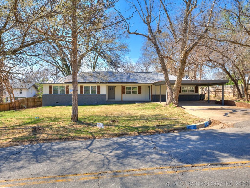 1300 N McKinley Avenue, Sand Springs, OK 74063