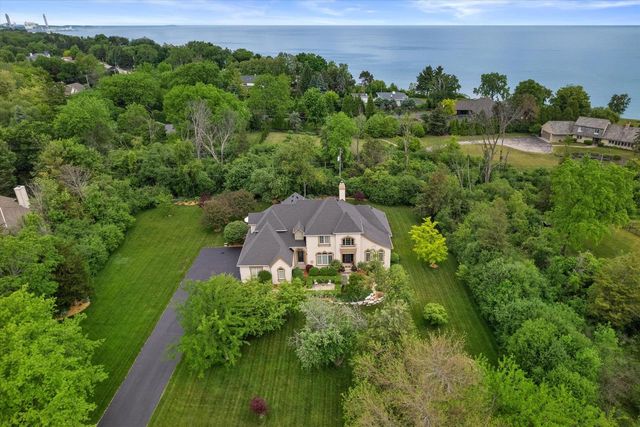 1308 Robin LANE, Racine, WI 53402