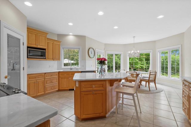 1308 Robin LANE, Racine, WI 53402
