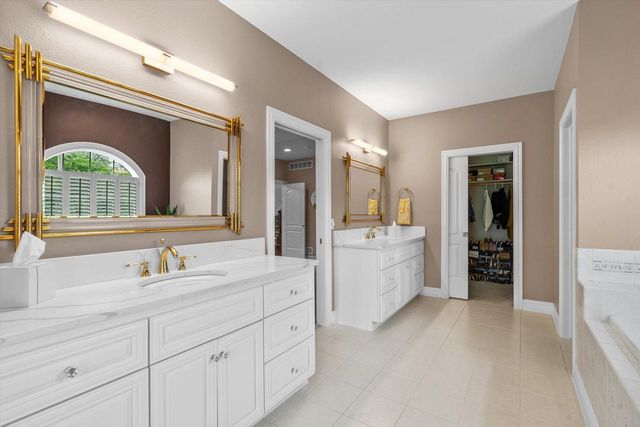 1308 Robin LANE, Racine, WI 53402