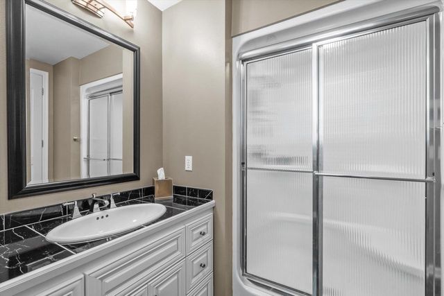1308 Robin LANE, Racine, WI 53402