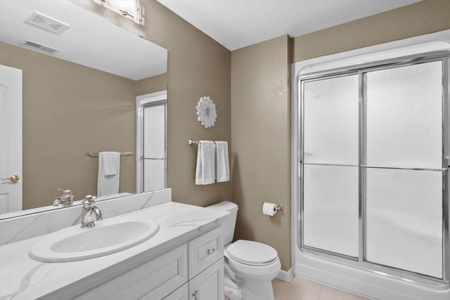 1308 Robin LANE, Racine, WI 53402