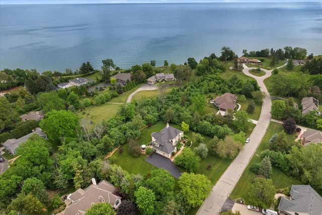 1308 Robin LANE, Racine, WI 53402