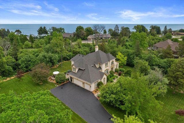 1308 Robin LANE, Racine, WI 53402