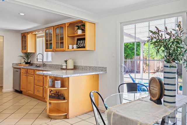 3025 Gratton Way, Concord, CA 94520