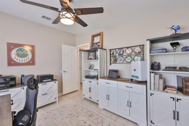 37041 NEUKOM AVENUE, Zephyrhills, FL 33541