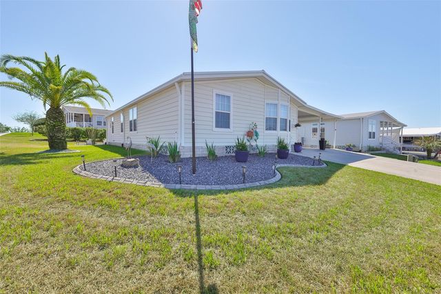 37041 NEUKOM AVENUE, Zephyrhills, FL 33541