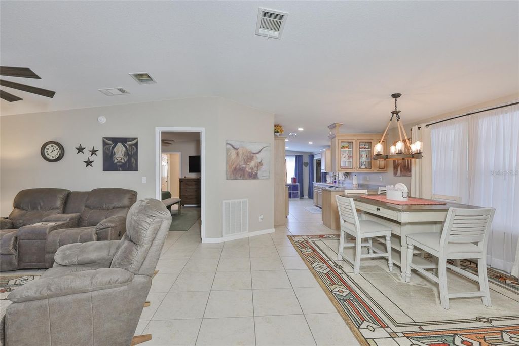 Image 13 of property listing at 37041 NEUKOM AVENUE, Zephyrhills, FL 33541