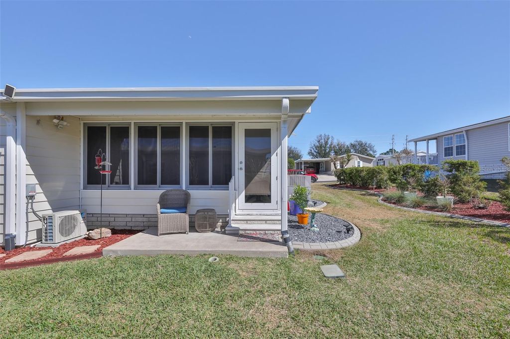 Image 31 of property listing at 37041 NEUKOM AVENUE, Zephyrhills, FL 33541