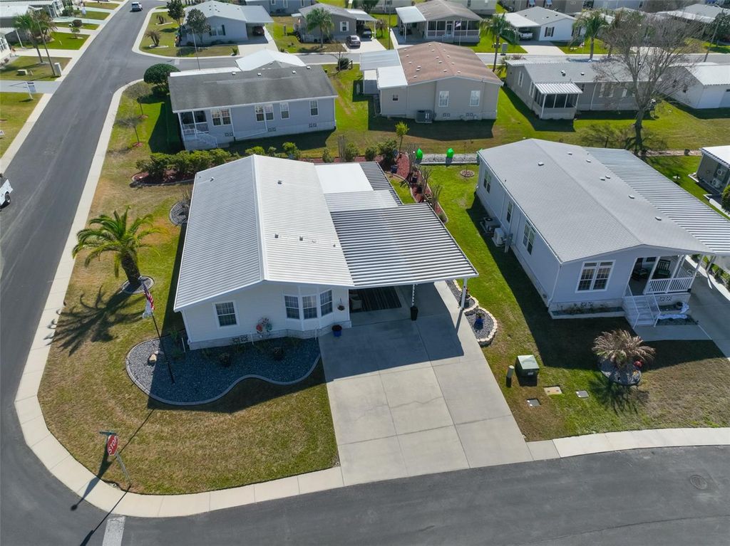 Image 36 of property listing at 37041 NEUKOM AVENUE, Zephyrhills, FL 33541