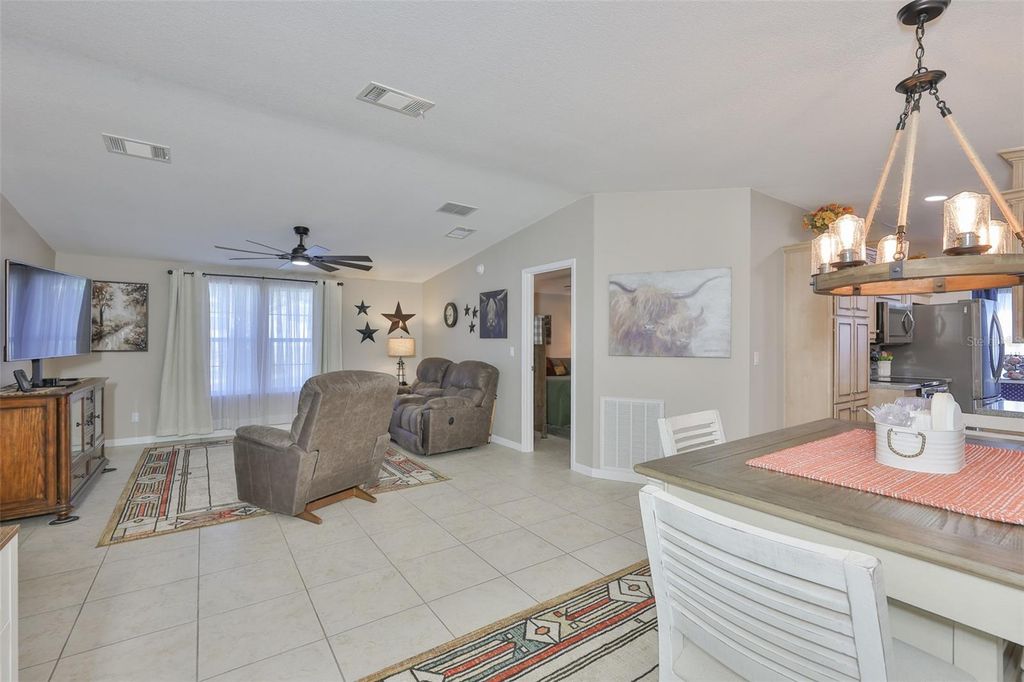 Image 9 of property listing at 37041 NEUKOM AVENUE, Zephyrhills, FL 33541