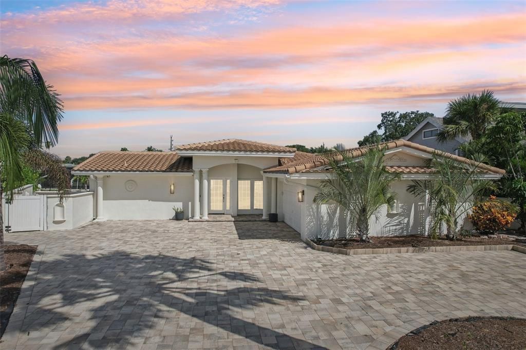 3691 CENTER CIRCLE, Largo, FL 33774