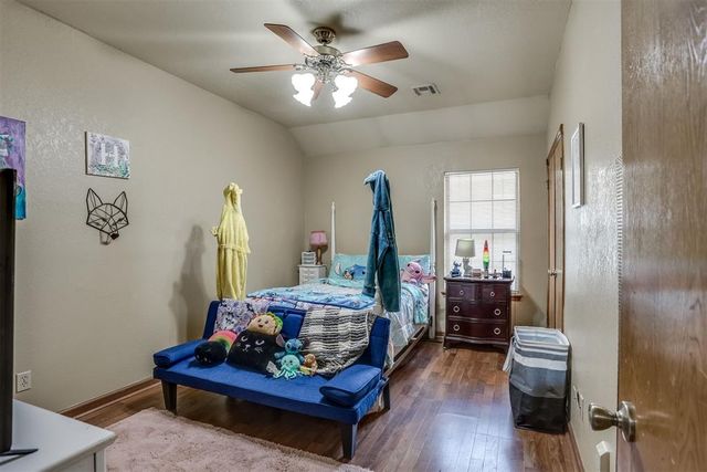 9925 Fox Fair Hollow, Midwest City, OK 73130