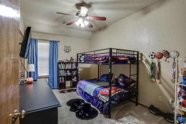 9925 Fox Fair Hollow, Midwest City, OK 73130