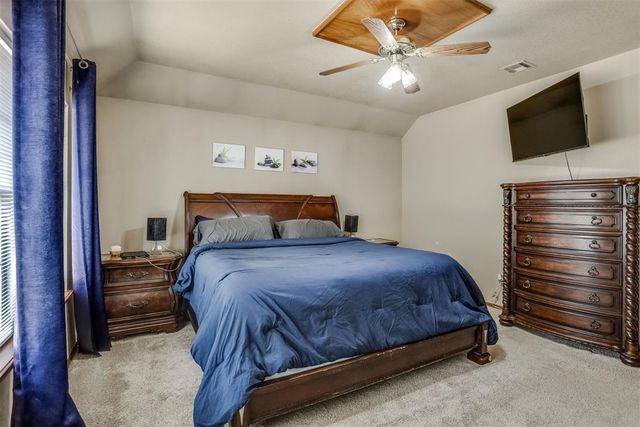 9925 Fox Fair Hollow, Midwest City, OK 73130