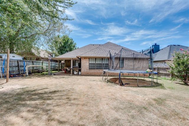 9925 Fox Fair Hollow, Midwest City, OK 73130
