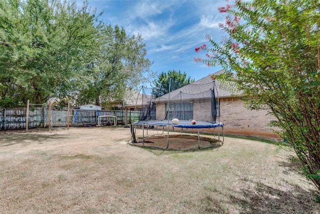 9925 Fox Fair Hollow, Midwest City, OK 73130