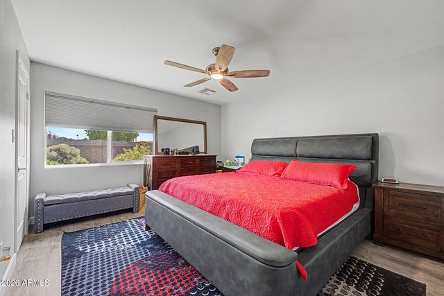2357 W BETTY ELYSE Lane, Phoenix, AZ 85023