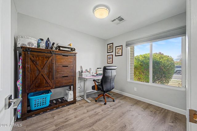 2357 W BETTY ELYSE Lane, Phoenix, AZ 85023