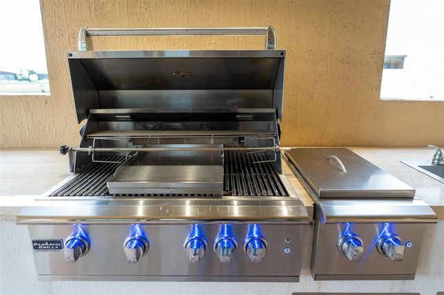 8112 CLEOBURY DRIVE, Orlando, FL 32832