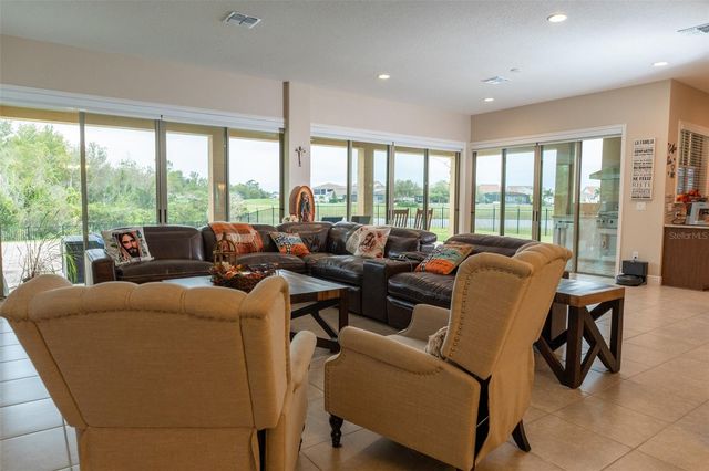 8112 CLEOBURY DRIVE, Orlando, FL 32832