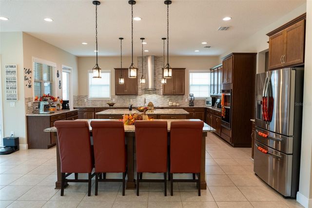 8112 CLEOBURY DRIVE, Orlando, FL 32832