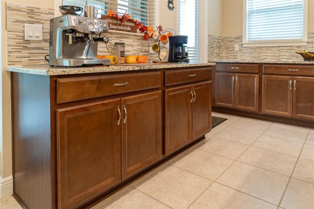 8112 CLEOBURY DRIVE, Orlando, FL 32832