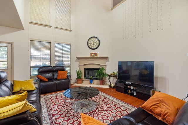 1620 Secretariat Lane, Irving, TX 75060