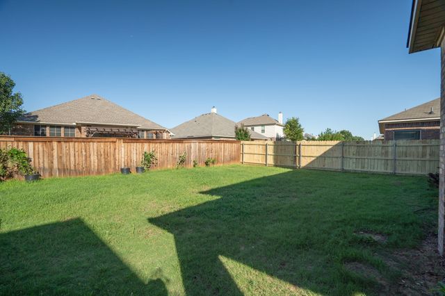 1620 Secretariat Lane, Irving, TX 75060