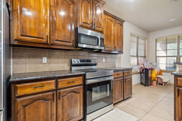 1620 Secretariat Lane, Irving, TX 75060