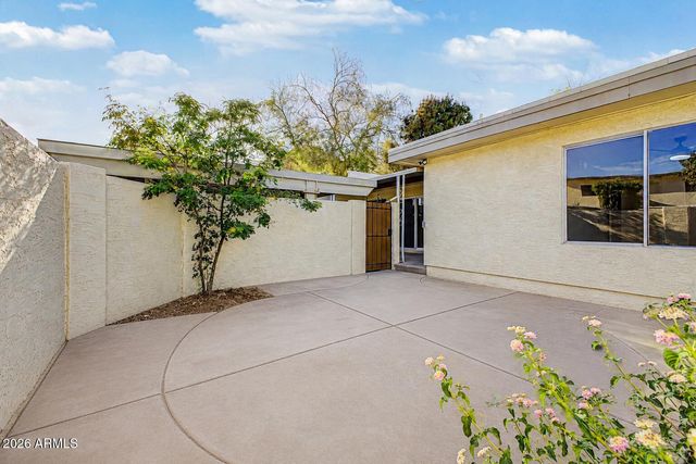 1709 W STELLA Lane, Phoenix, AZ 85015