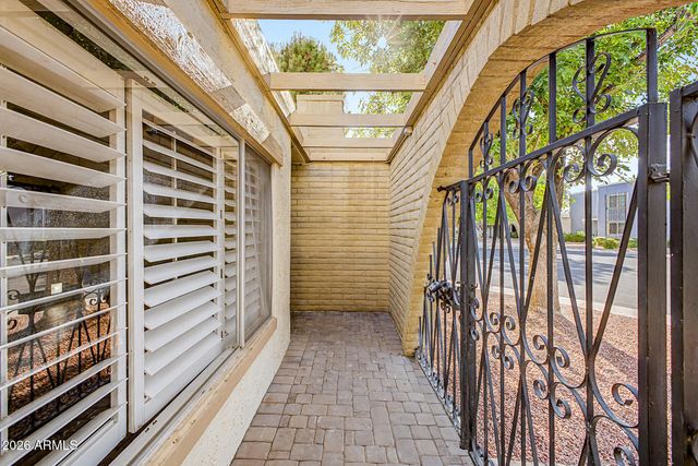 1709 W STELLA Lane, Phoenix, AZ 85015
