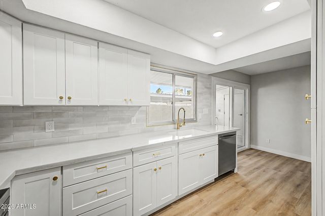 1709 W STELLA Lane, Phoenix, AZ 85015