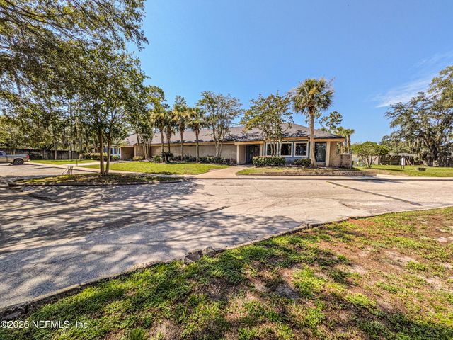 8880 OLD KINGS Road S 4, Jacksonville, FL 32257