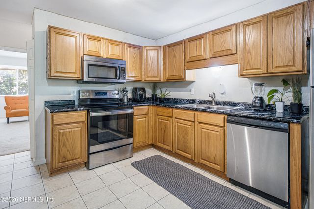 8880 OLD KINGS Road S 4, Jacksonville, FL 32257