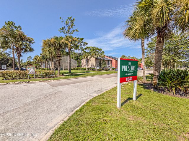 8880 OLD KINGS Road S 4, Jacksonville, FL 32257