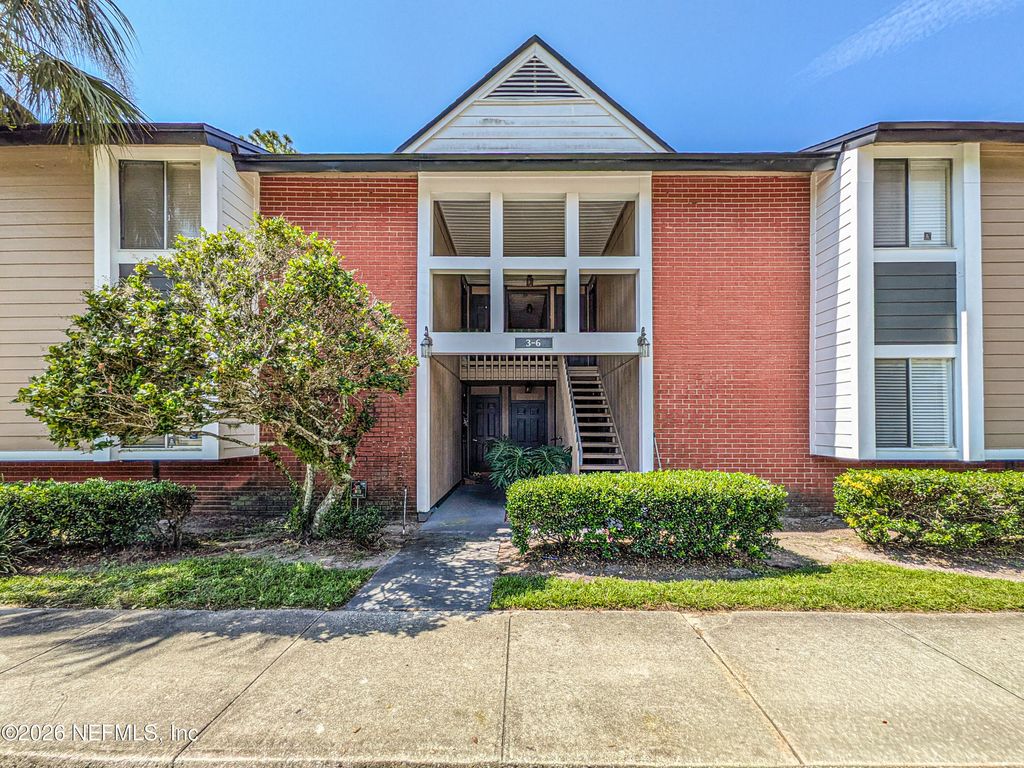 8880 OLD KINGS Road S 4, Jacksonville, FL 32257