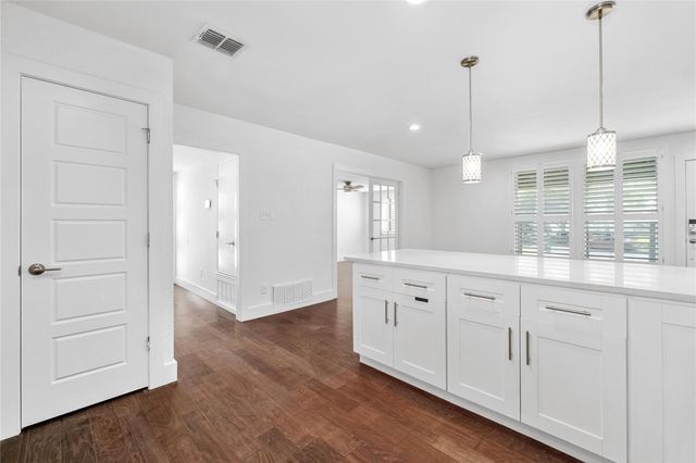 6414 Kenilworth DR, Austin, TX 78723