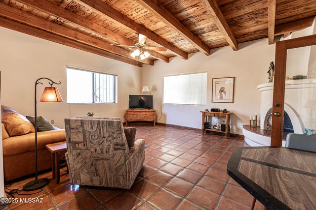 3352 N Riverbend Ci Circle N, Tucson, AZ 85750