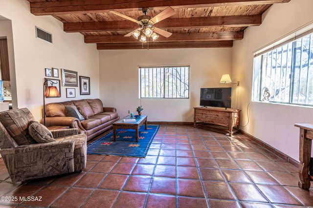 3352 N Riverbend Ci Circle N, Tucson, AZ 85750