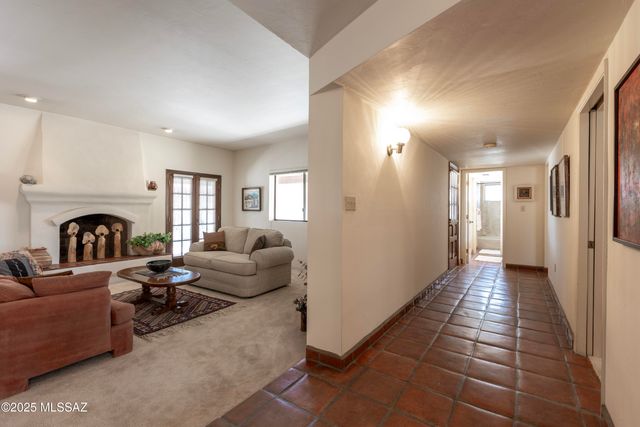 3352 N Riverbend Ci Circle N, Tucson, AZ 85750