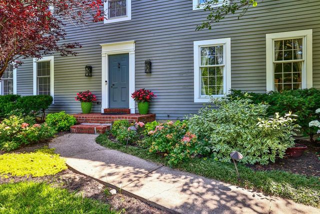 254 Compton Road, Wyoming, OH 45215
