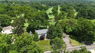 254 Compton Road, Wyoming, OH 45215