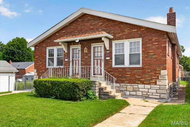 4327 Tyrolean Avenue, St Louis, MO 63116